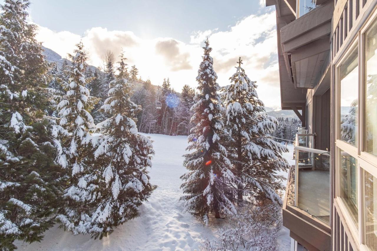 The Best Ski In Ski Out Two Bedroom Condo At Aspens Whistler Esterno foto